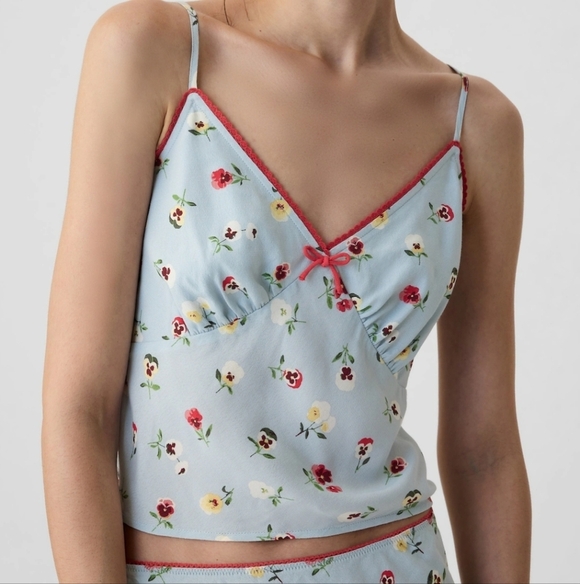 New DOEN Floral Camisole Top with Red Accents - Picture 5 of 16
